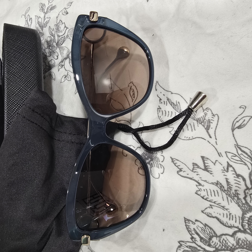 Stylish Blue Sunglasses